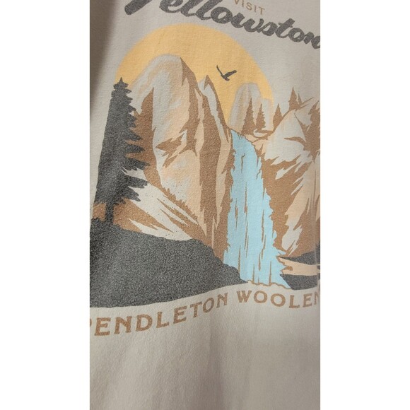 Pendleton T-Shirt Woolen Mills Yellowstone National Park Beige Top 2X Outdoors - Picture 3 of 4
